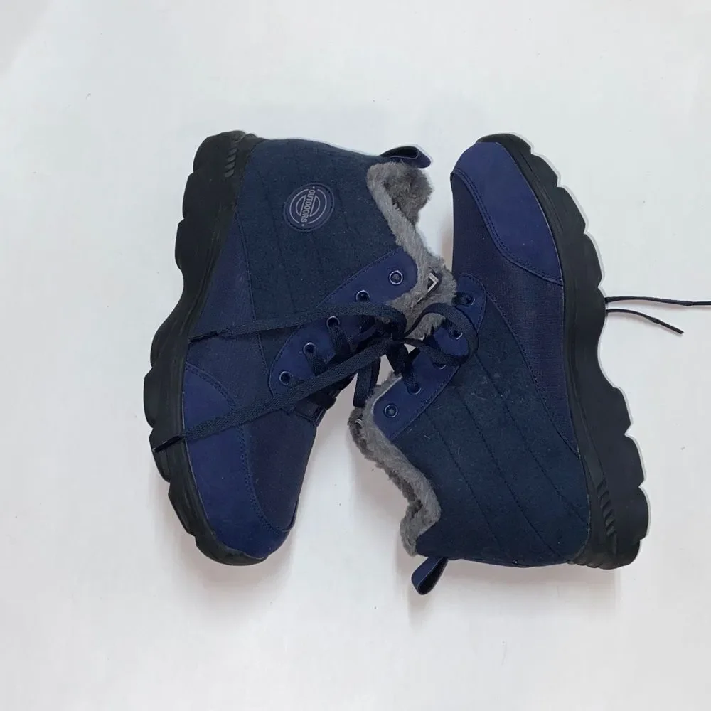 Outdoors Dark Blue Women’s Boots with Soft Gray Lining Size 41.5